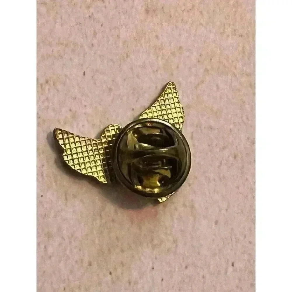 Red Flying Dove Collectible Vintage Pin
